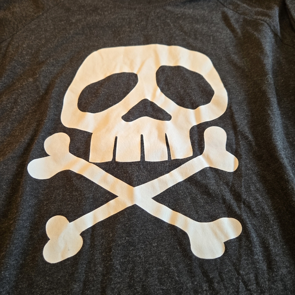 Western Evil Black and White GraphicTee with Skull Design Size XXL - Picture 6 of 10